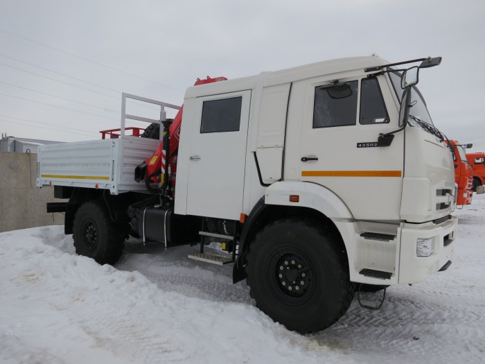 Автомобиль бортовой камаз 43502  с КМУ Fassi 110 со сдвоенной кабиной (4х4)