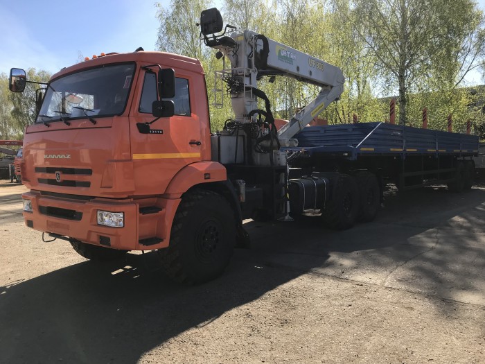 Автомобиль седельный тягач камаз 43118 с КМУ ИФ 300 (6х6), Евро 5