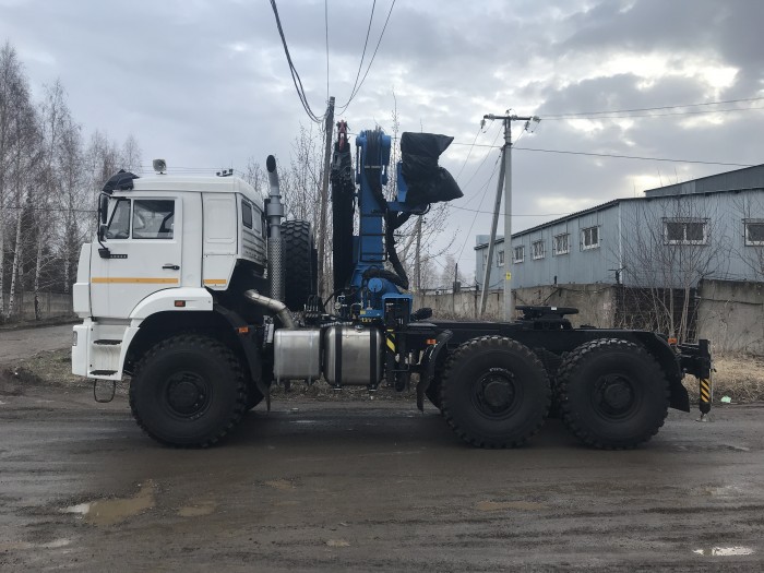 Автомобиль седельный тягач КамАЗ 65221 с КМУ Инман ИМ-240-04 (6х6)