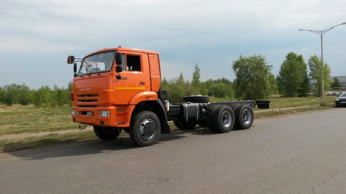 Автомобиль шасси КамАЗ 65111 евро 5