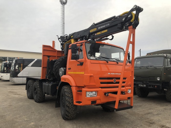 Автомобиль лесовоз КамАЗ 43118  с КМУ ВЕЛМАШ VC8L74 за кабиной, 6х6