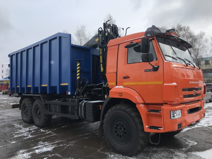 Автомобиль ломовоз 29м3 КамАЗ 43118 с КМУ Велмаш VM10L74M (за кабиной)  (6х6)