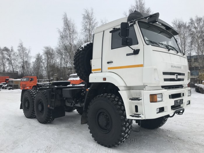 Автомобиль седельный тягач КамАЗ 65221-53 (6х6)