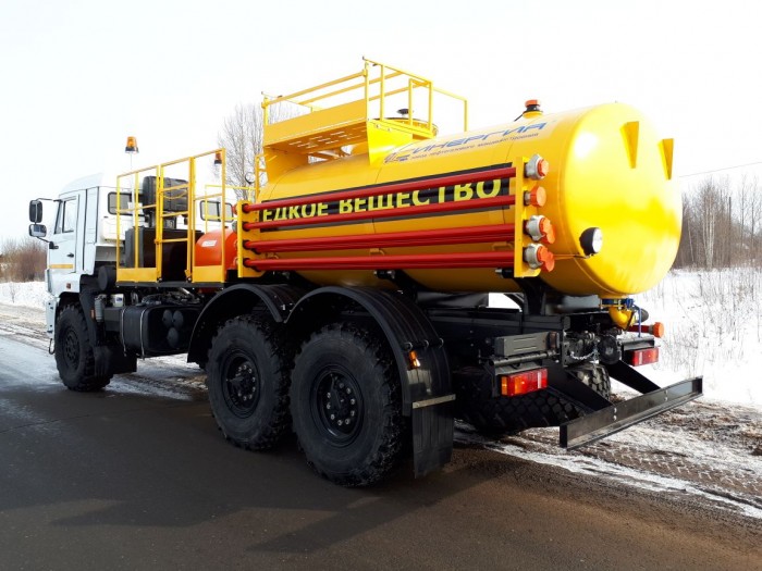 СИН 32  на шасси КамАЗ 43118 (кислотный агрегат), колесная формула 6х6