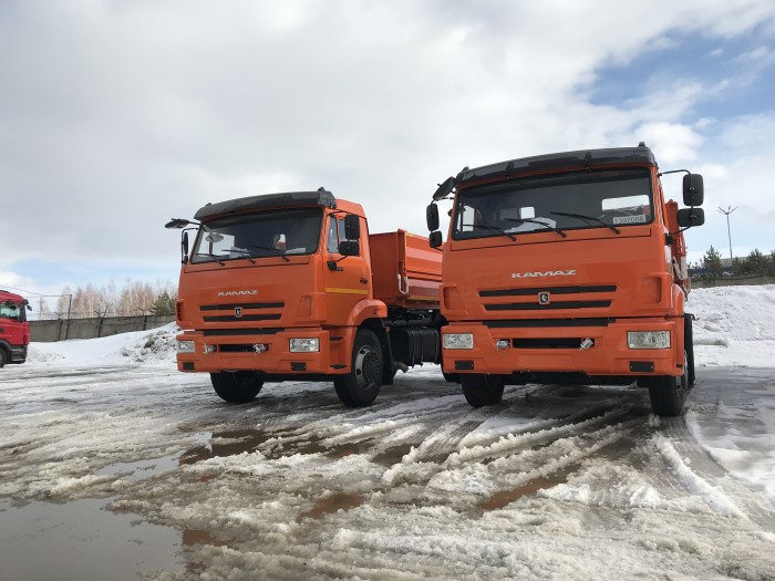 Самосвал-зерновоз 43253 с трехсторонней разгрузкой 12 м³